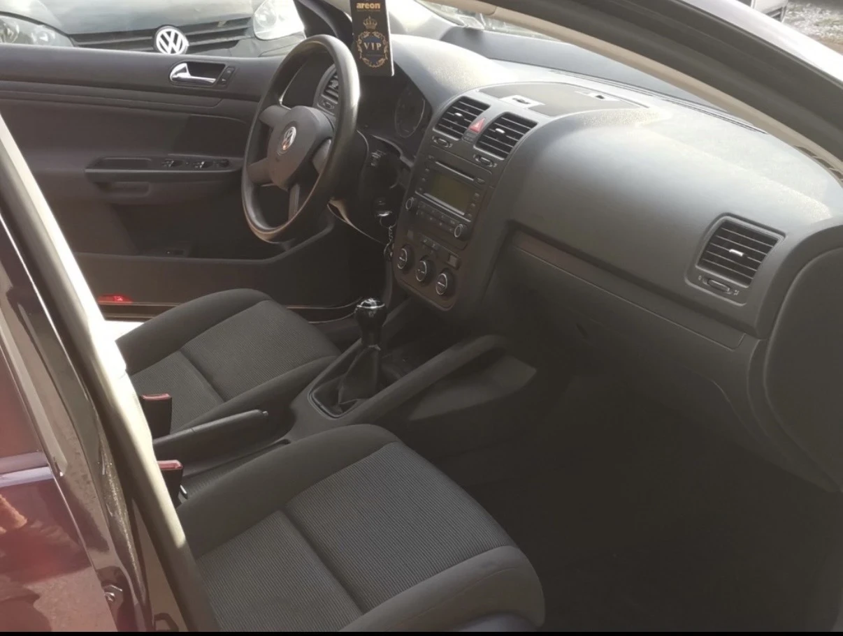 VW Golf 1.9 TDI, снимка 11 - Автомобили и джипове - 55266921