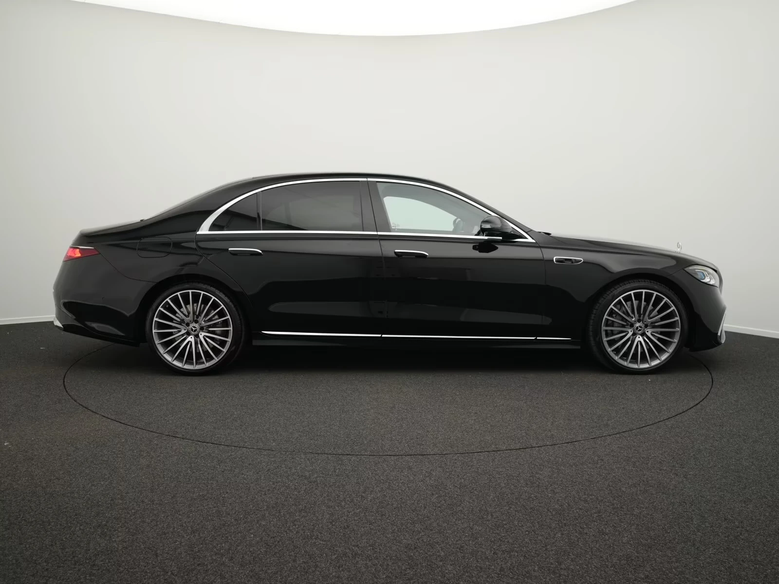 Mercedes-Benz S 450 D FACELIFT 4-MATIC LONG AMG SUPERSCREEN BURMESTER , снимка 5 - Автомобили и джипове - 55408716