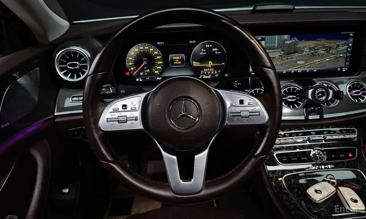 Mercedes-Benz CLS * CLS400d 4MATIC AMG Line * CARFAX * ЦЕНА ДО БГ, снимка 11 - Автомобили и джипове - 55530647