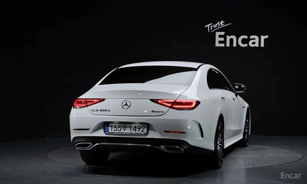 Mercedes-Benz CLS * CLS400d 4MATIC AMG Line * CARFAX * ЦЕНА ДО БГ, снимка 4 - Автомобили и джипове - 55530647