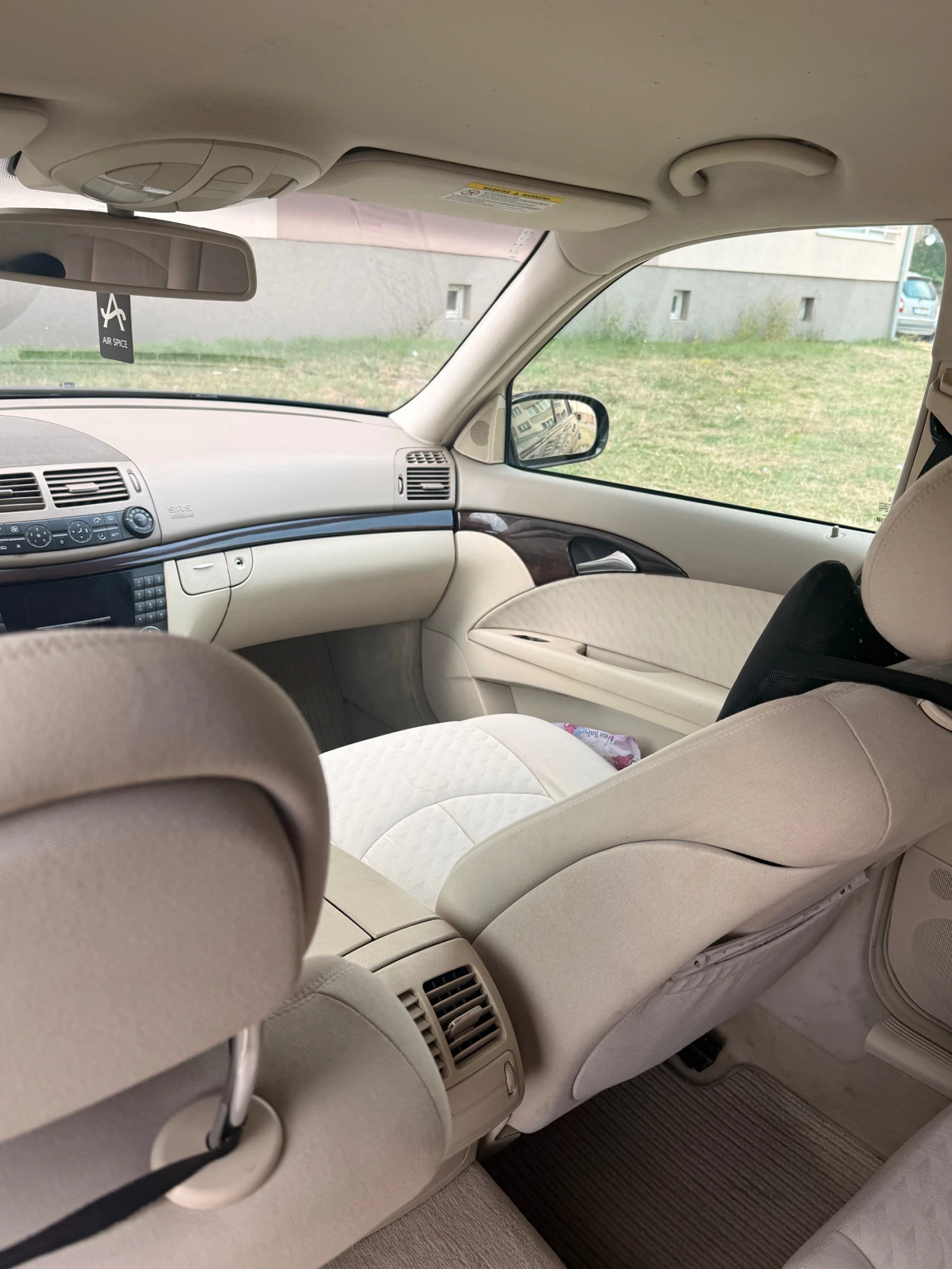 Mercedes-Benz E 200 Mercedes E200 2.2cdi, снимка 3 - Автомобили и джипове - 55711835