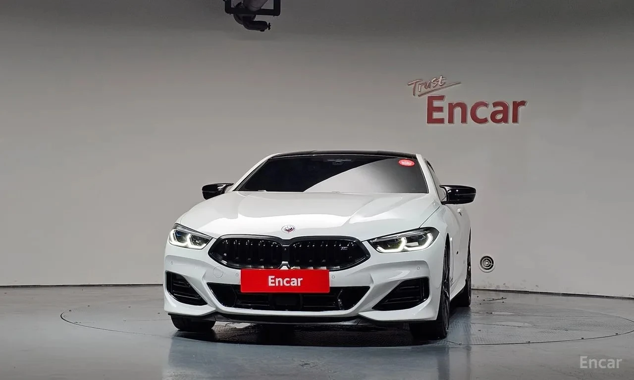 BMW 850 xDrive Coupe /ОБДУХВАНЕ/ДИСТРОНИК/360, снимка 3 - Автомобили и джипове - 55806526