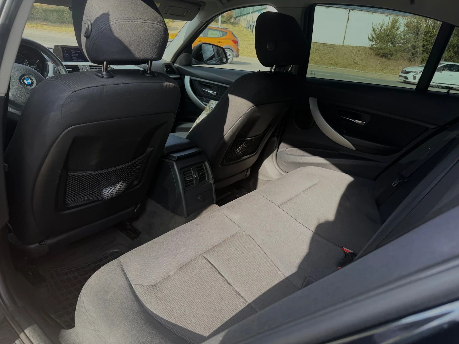 BMW 320 320d, снимка 8 - Автомобили и джипове - 55848133