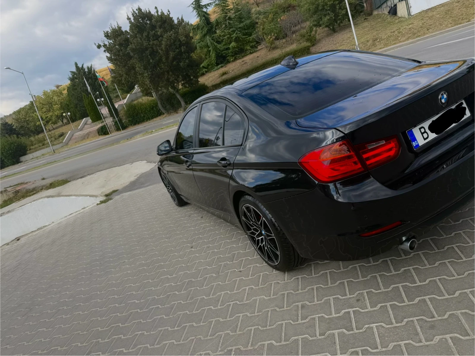 BMW 320 320d, снимка 6 - Автомобили и джипове - 55848133