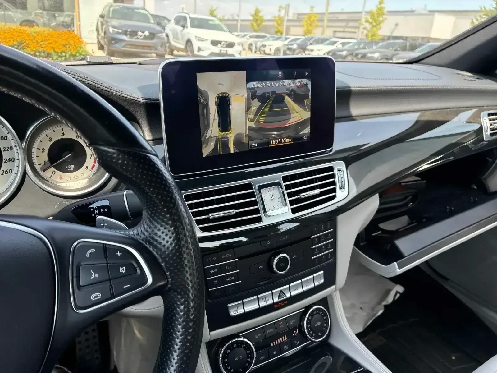 Mercedes-Benz CLS 400 * CARFAX * ЦЕНА ДО БГ, снимка 8 - Автомобили и джипове - 55902965