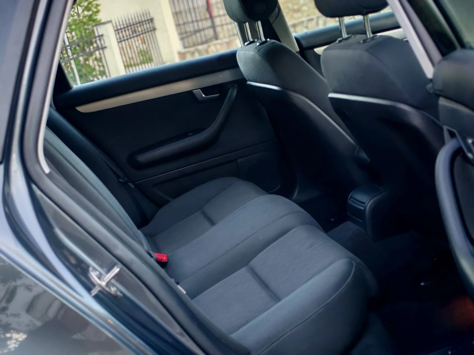 Audi A4 1.9TDI(116)* AVANT* КЛИМАТРОНИК* НОВ ВНОС* , снимка 15 - Автомобили и джипове - 55944101
