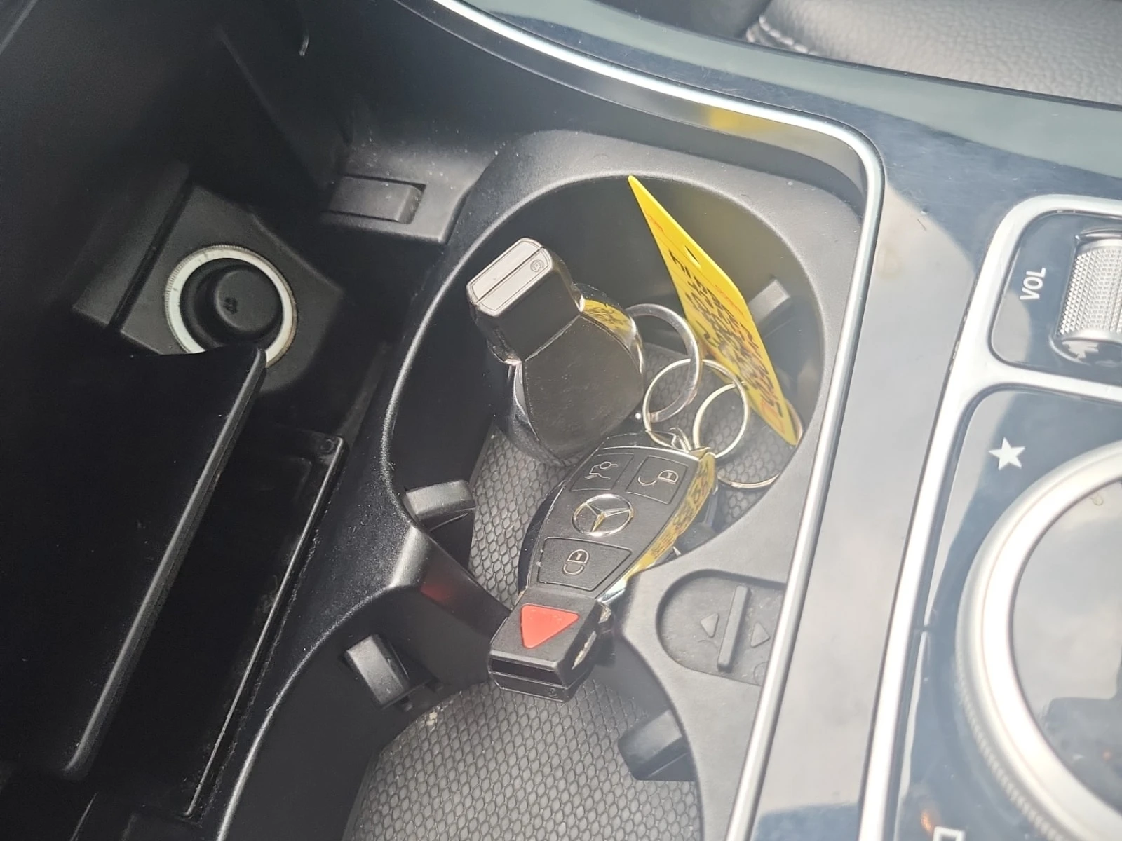 Mercedes-Benz C 300  / АВТОКРЕДИТ / ЦЕНА ДО БЪЛГАРИЯ, снимка 8 - Автомобили и джипове - 56023237