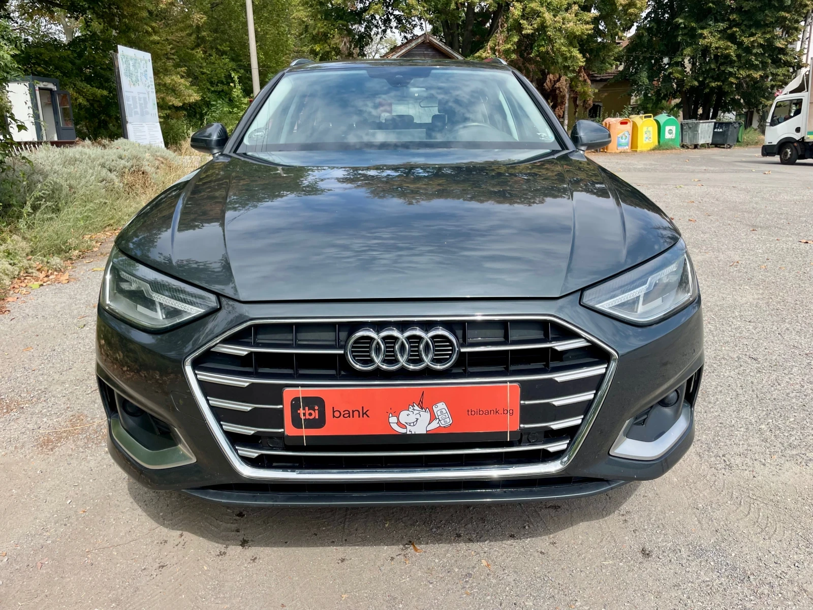 Audi A4 2, 0 TDI 40.  190 ks 