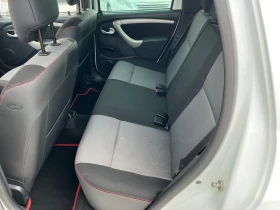 Dacia Duster 1, 6 I ГАЗ, снимка 8