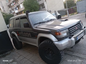Обява за продажба на Mitsubishi Pajero М-57 ~20 000 лв. - изображение 1