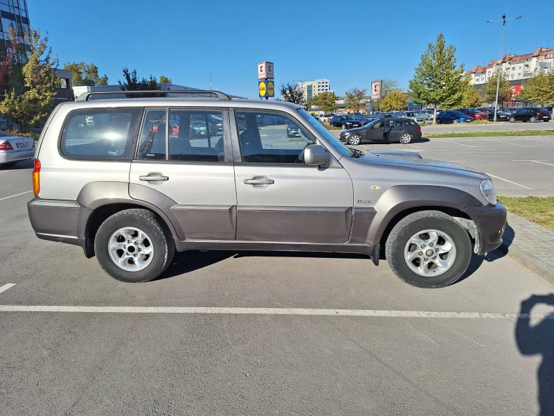 Hyundai Terracan, снимка 4 - Автомобили и джипове - 47727690