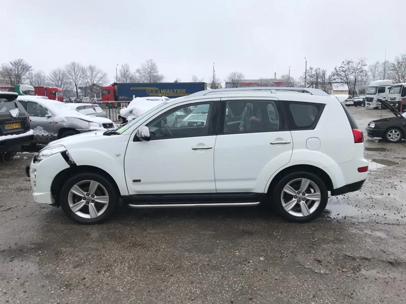 Peugeot 4007 2.2d 129000км нави кожа, снимка 3 - Автомобили и джипове - 24292456