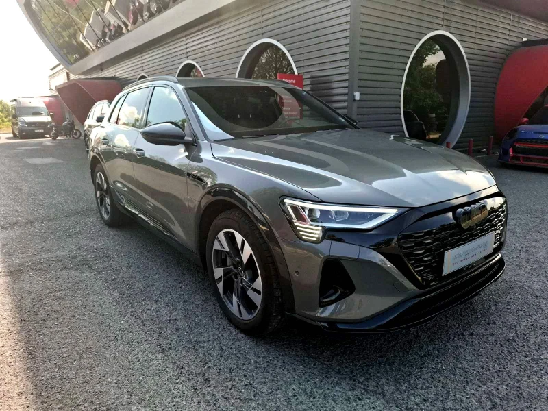 Audi Q8 Е Tron 55 Quattro - В гаранция до 05/2028! - 55000 EUR - 72115252 1