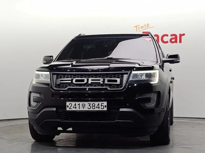 Ford Explorer 2.3 AWD, снимка 3 - Автомобили и джипове - 54351488