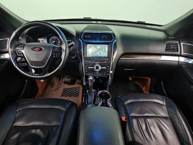 Ford Explorer 2.3 AWD, снимка 7 - Автомобили и джипове - 54351488