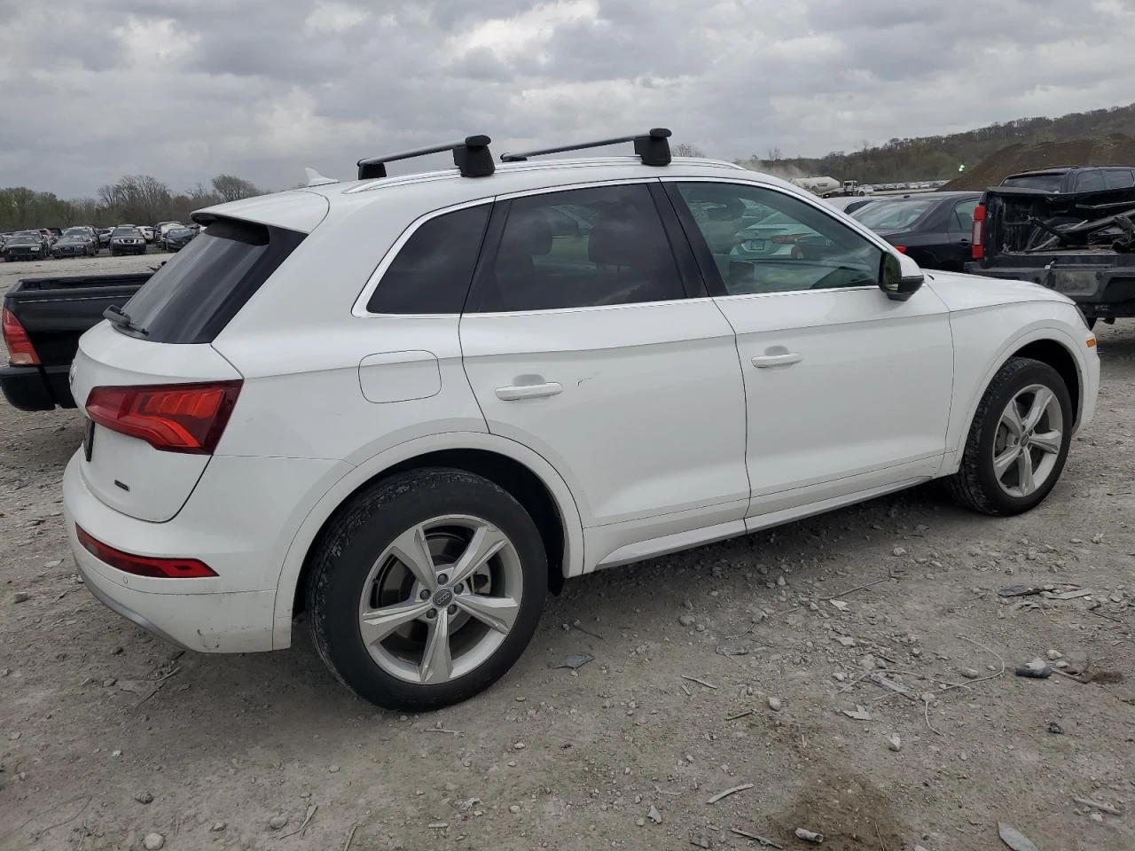 Audi Q5 PREMIUM * Крайна цена до БГ*  - изображение 3