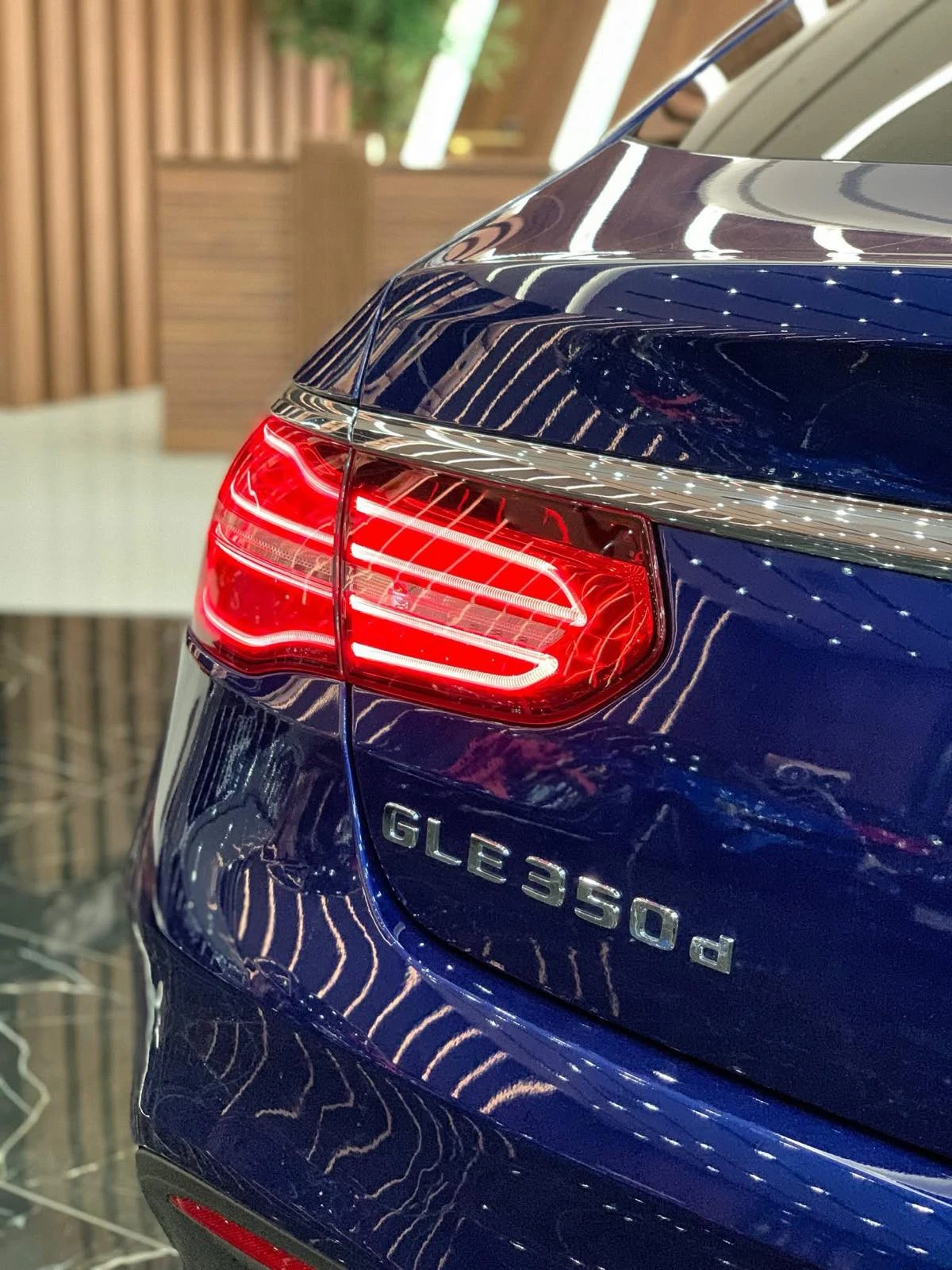 Mercedes-Benz GLE 350  - изображение 7