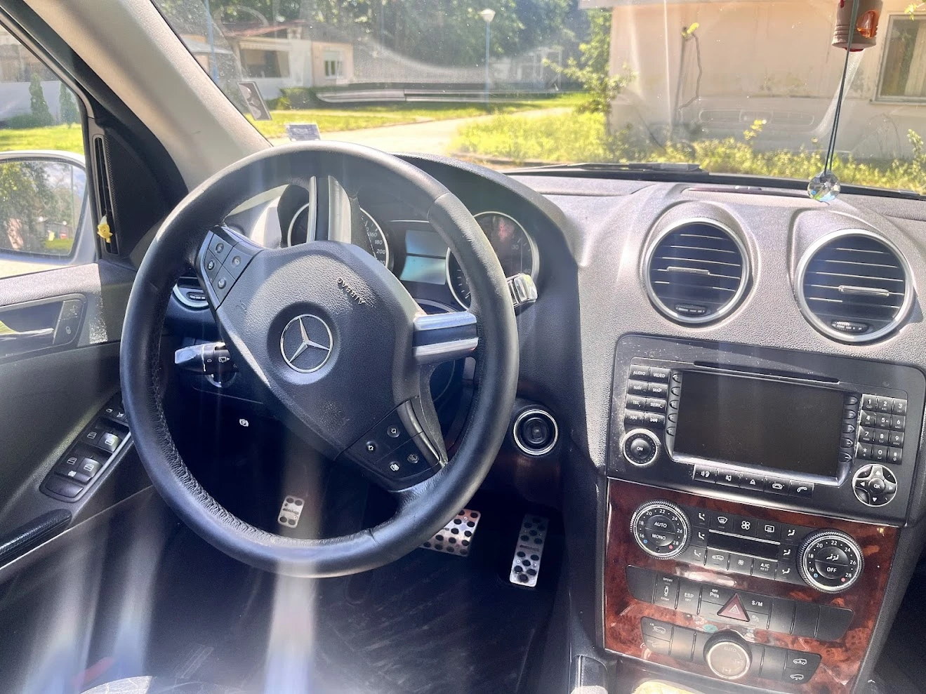 Mercedes-Benz ML 320  - изображение 6