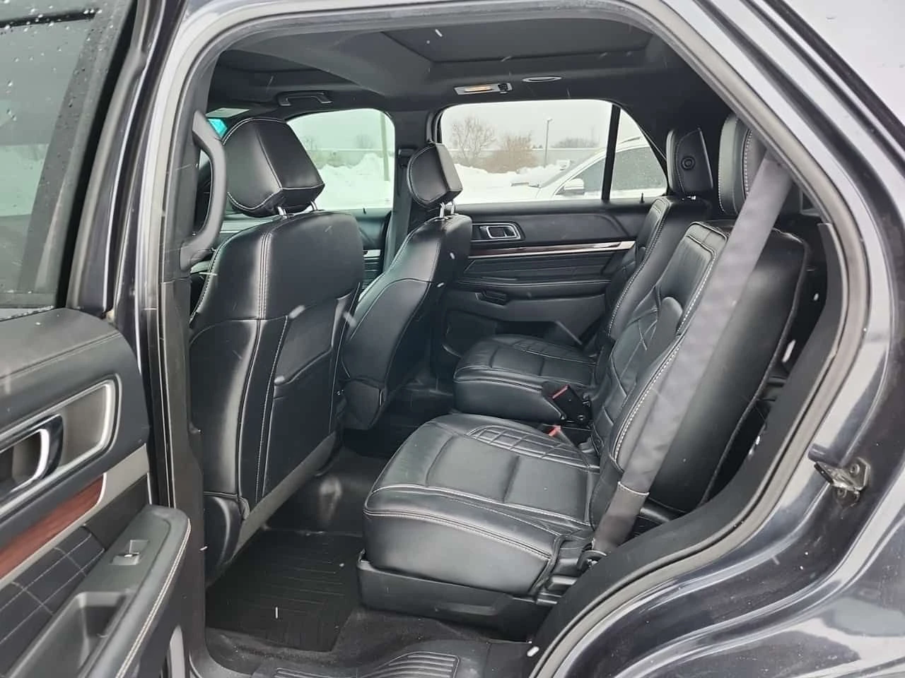 Ford Explorer * Platinum * CARFAX * ПОДГРЕВИ* ОБДУХВАНИЯ* ПАНОРА - изображение 9