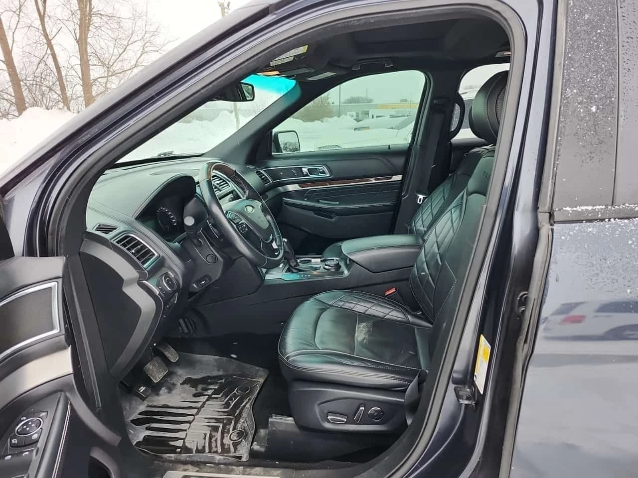 Ford Explorer * Platinum * CARFAX * ПОДГРЕВИ* ОБДУХВАНИЯ* ПАНОРА - изображение 4