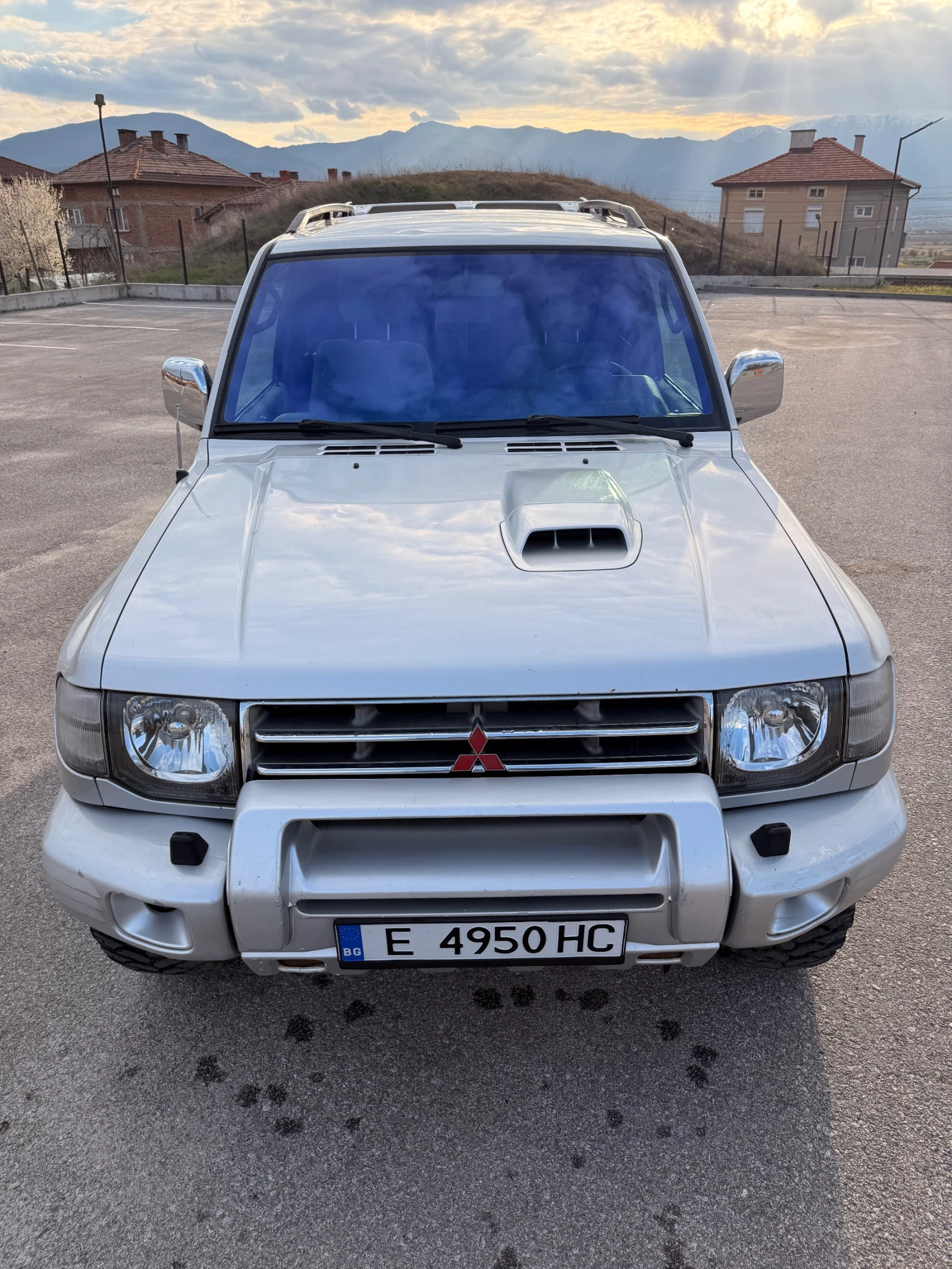 Mitsubishi Pajero, снимка 2 - Автомобили и джипове - 53976119