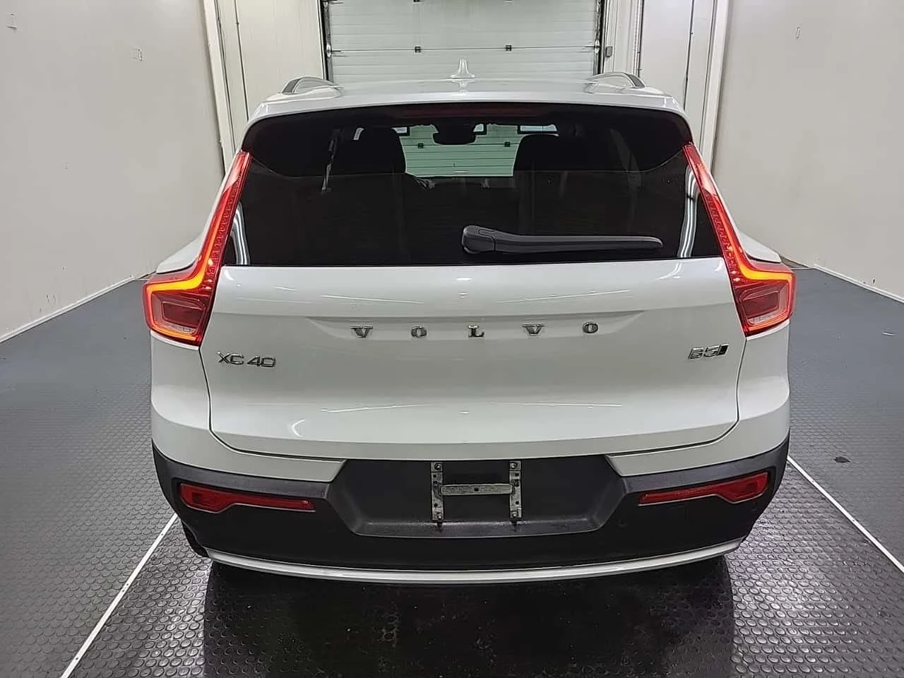 Volvo XC40 CORE| 2 �����| KEYLESS GO| CARFAX| 6, 869 KM  | Mobile.bg � ����������� 5