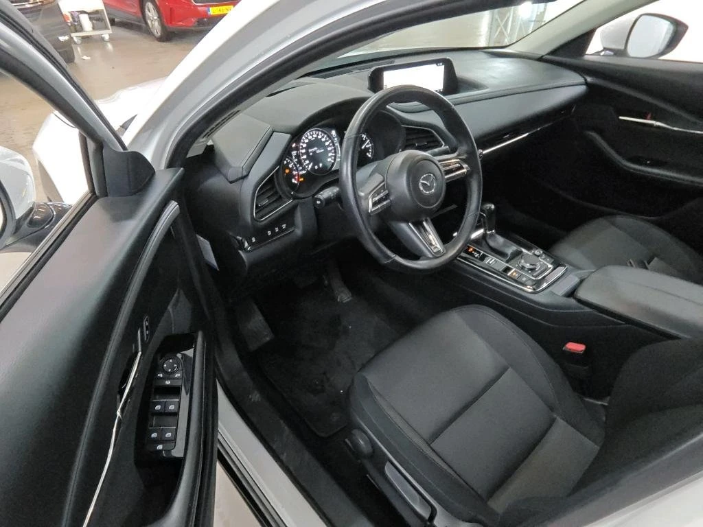 Mazda CX-30 2.0 SKYACTIV-G Comfort, снимка 8 - Автомобили и джипове - 54147955
