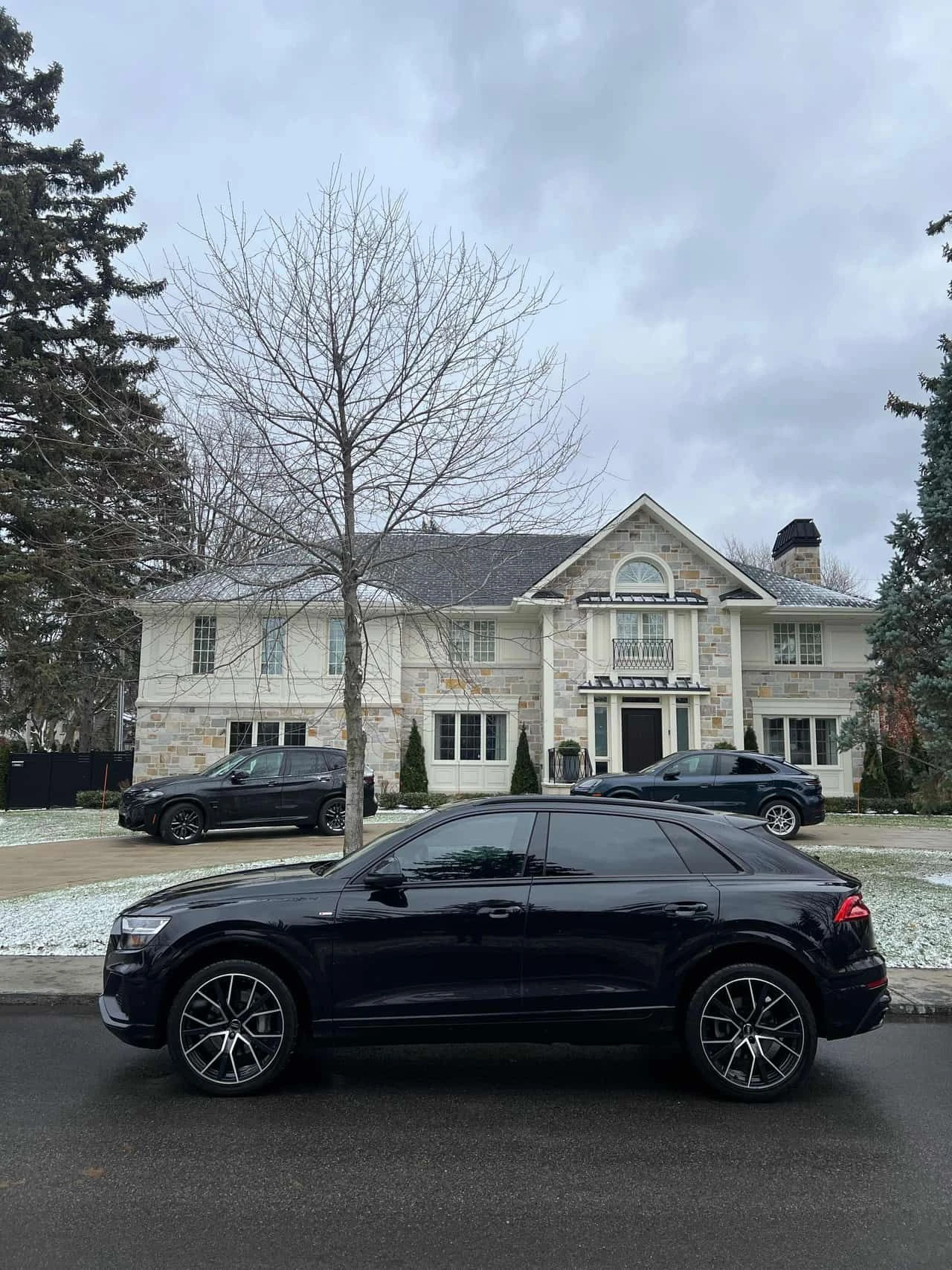 Audi Q8 * Progressiv * CARFAX * ЦЕНА ДО БГ, снимка 2 - Автомобили и джипове - 54727650