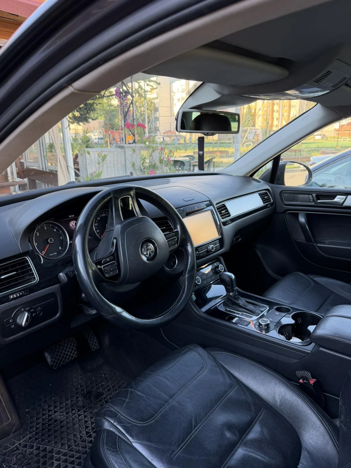 VW Touareg 3, 0 tdi, снимка 7 - Автомобили и джипове - 54904668