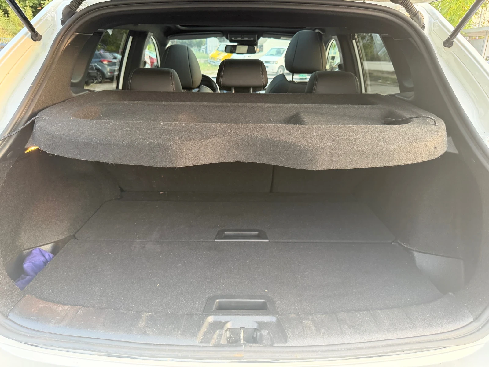 Nissan Qashqai 1.5 Bosse Automat, снимка 5 - Автомобили и джипове - 55436118