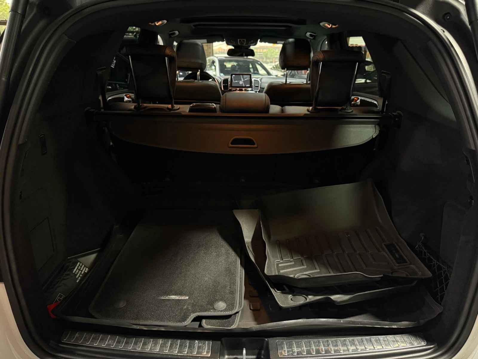 Mercedes-Benz GLE 400 4MATIC AMG, снимка 15 - Автомобили и джипове - 55590989