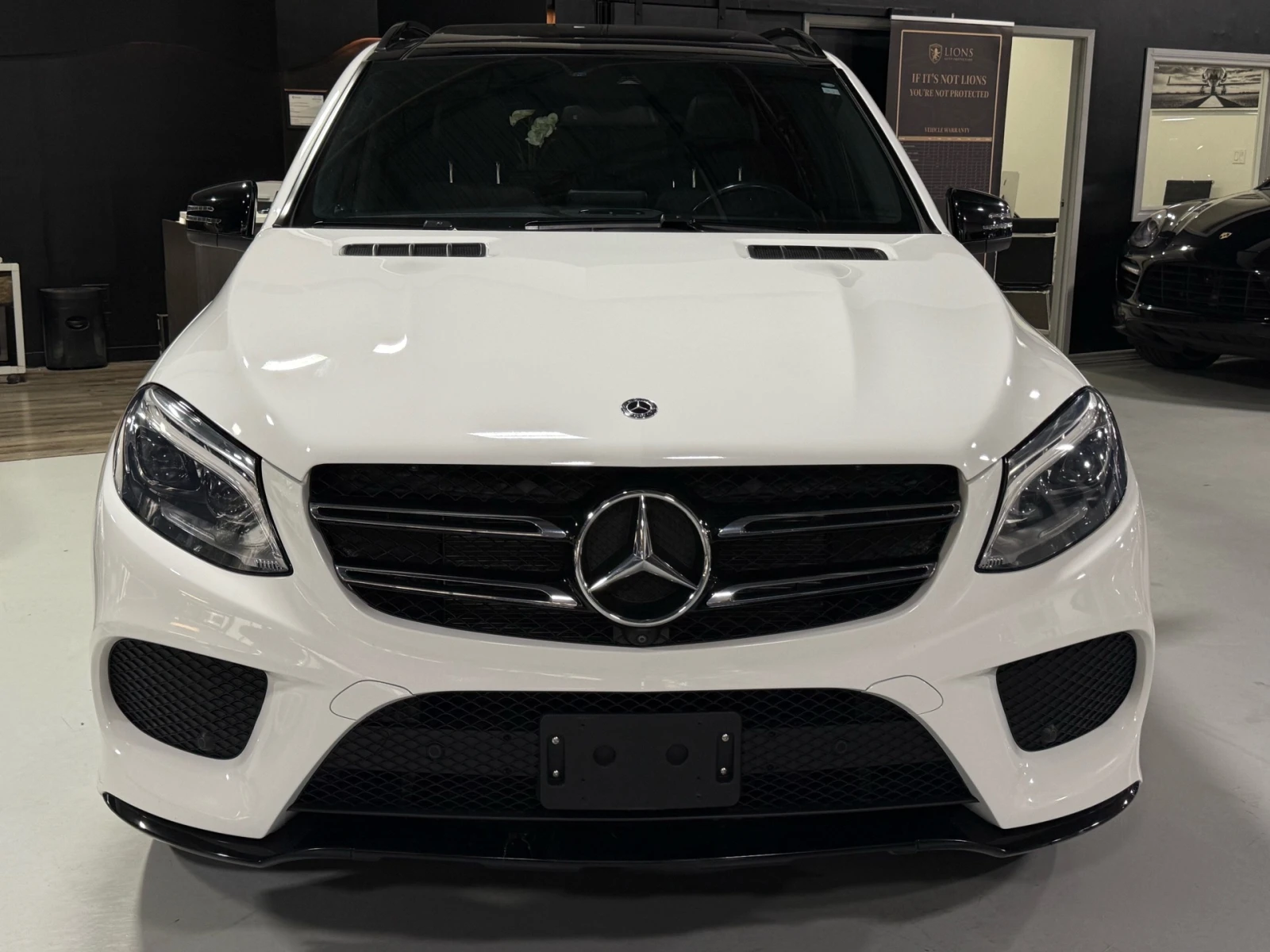 Mercedes-Benz GLE 400 4MATIC AMG, снимка 2 - Автомобили и джипове - 55590989