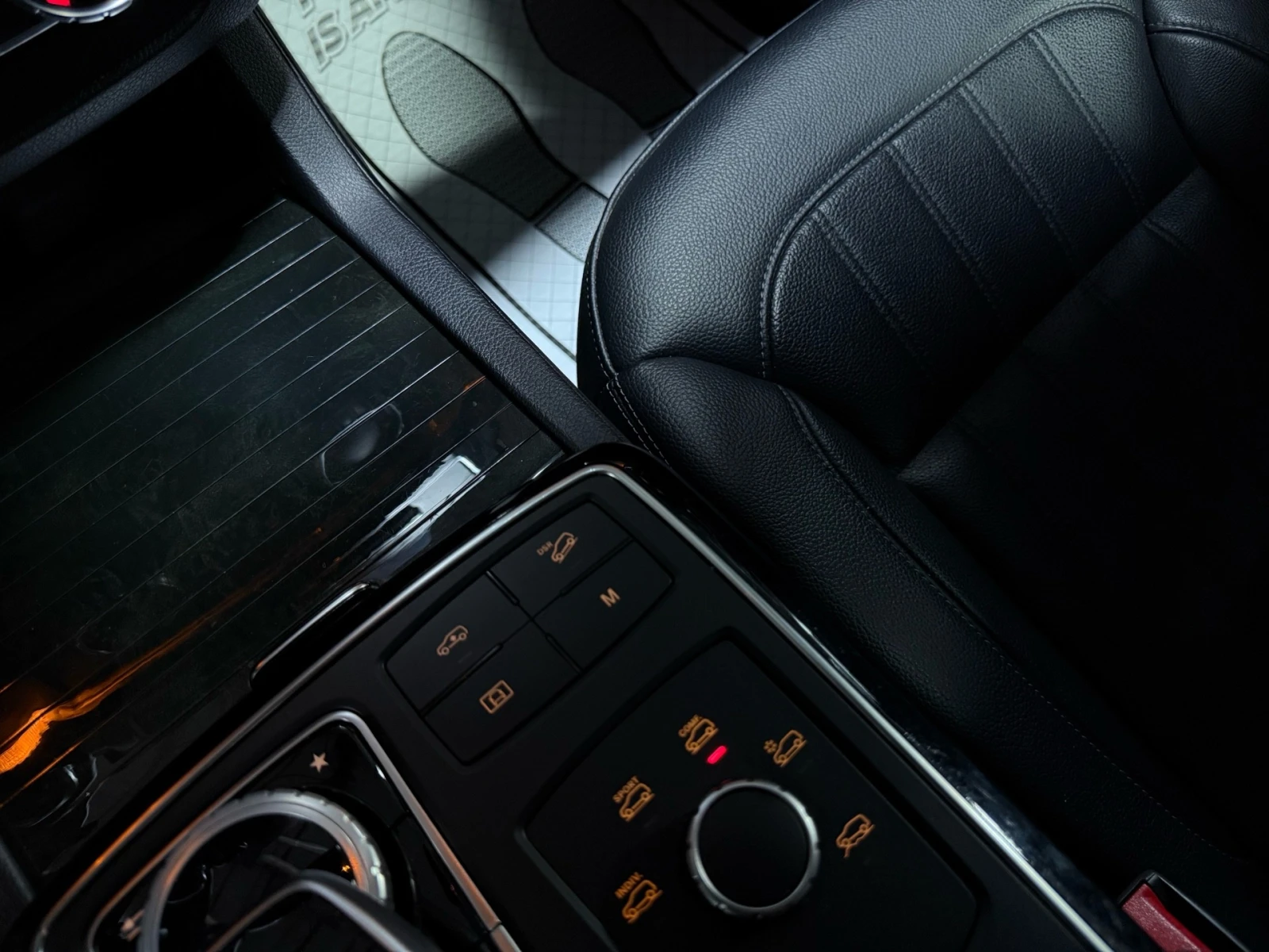 Mercedes-Benz GLE 400 4MATIC AMG, снимка 14 - Автомобили и джипове - 55590989