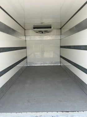 VW Crafter ДО 3.5 ТОНА ХЛАДИЛЕН КЛИМАТИК БОРД, снимка 10