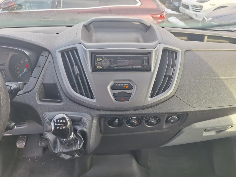 Ford Transit 2.2TDCI 125к.с., снимка 11 - Бусове и автобуси - 53597355