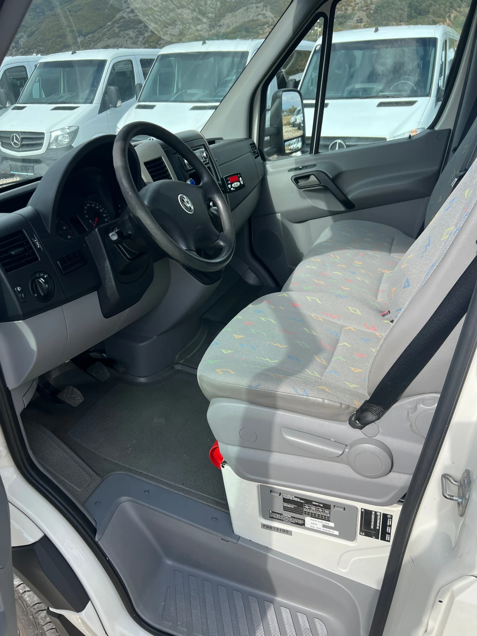 VW Crafter  3.5     | Mobile.bg   16