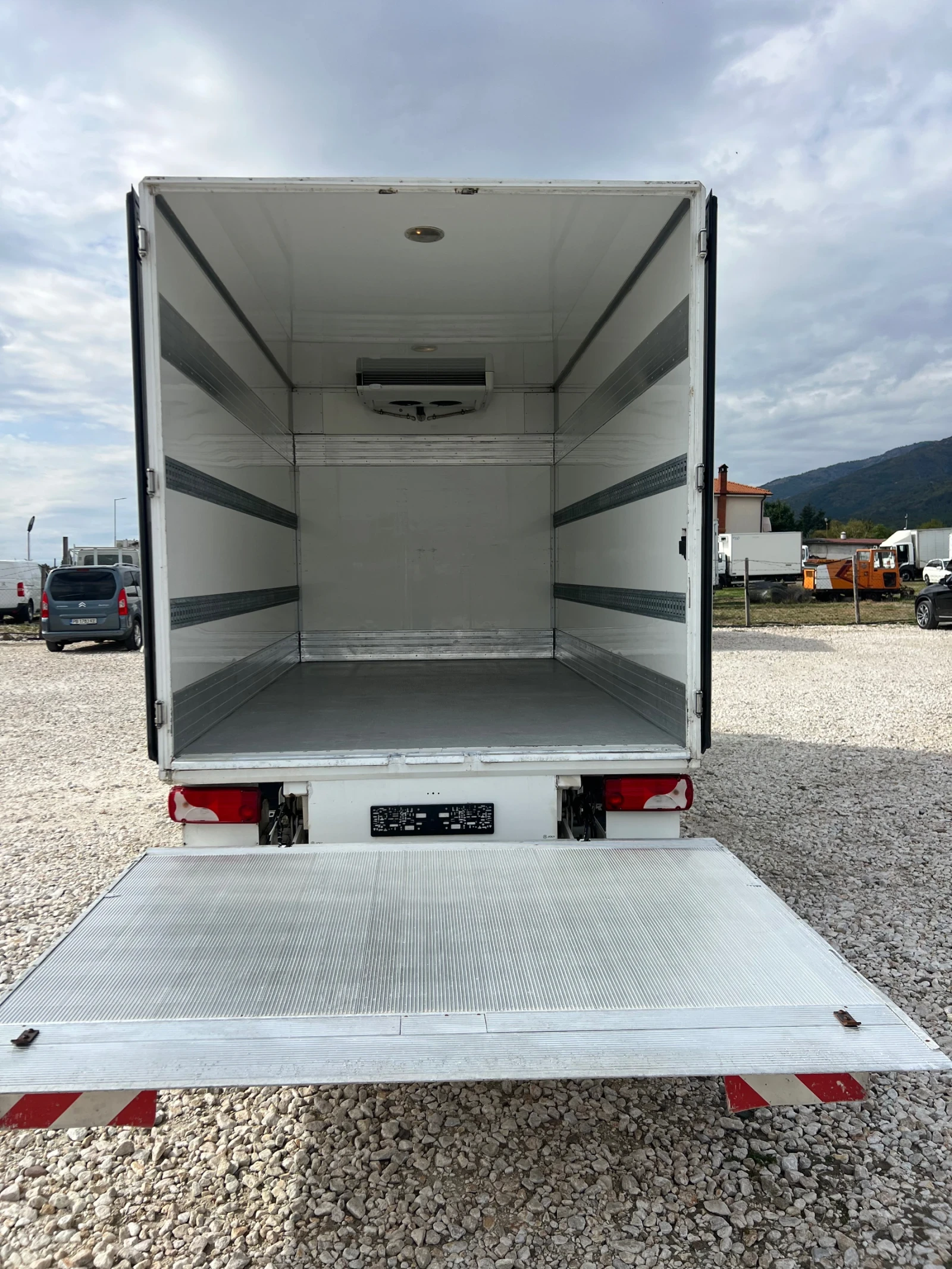 VW Crafter  3.5     | Mobile.bg   12