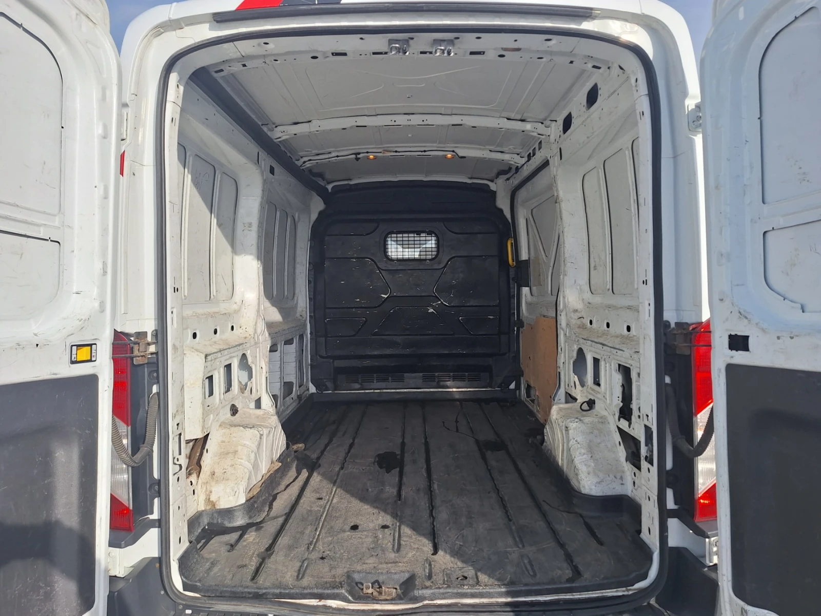Ford Transit 2.2TDCI 125�.�. | Mobile.bg � ����������� 17