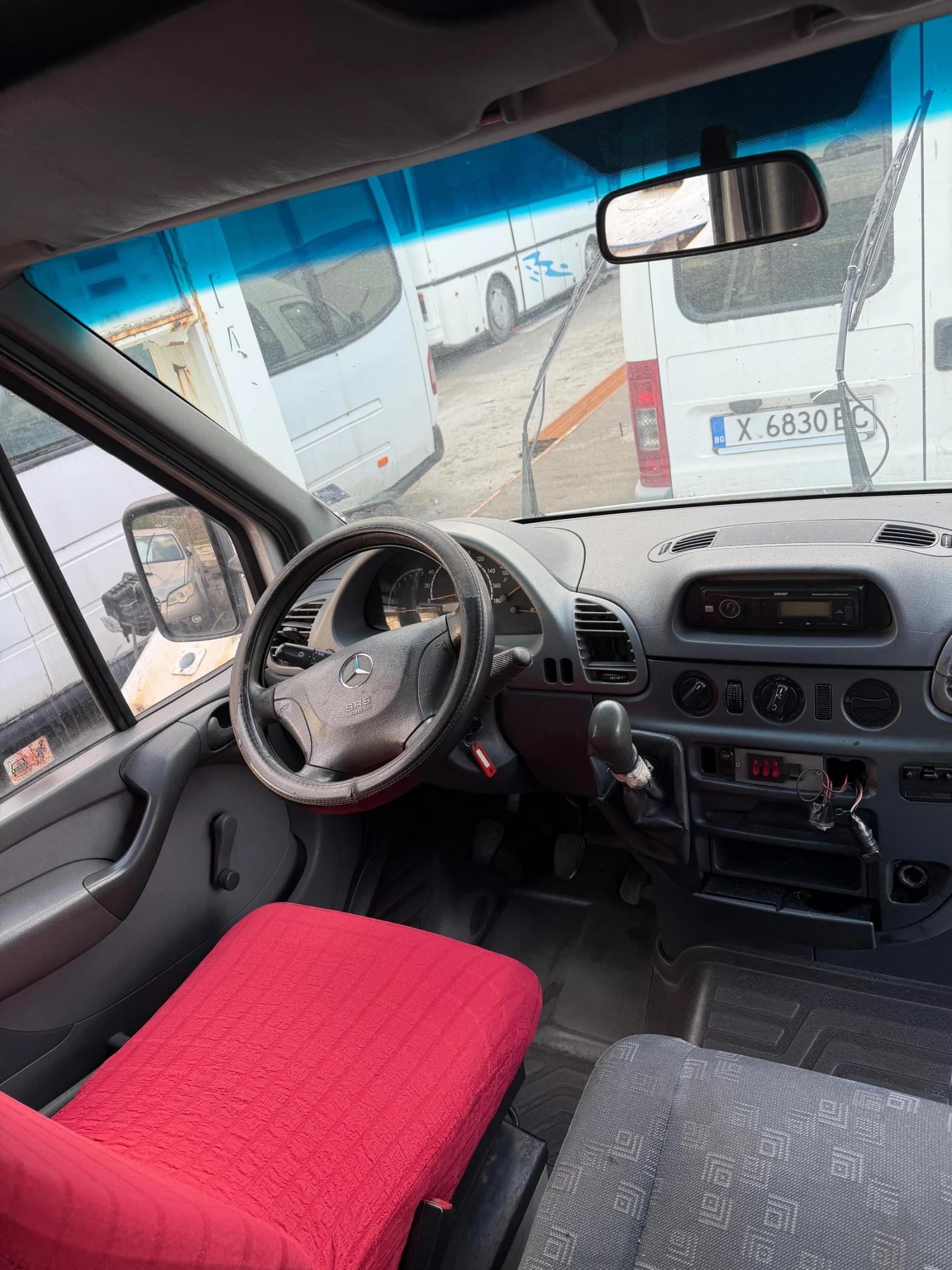 Mercedes-Benz 313, снимка 3 - Бусове и автобуси - 54667530