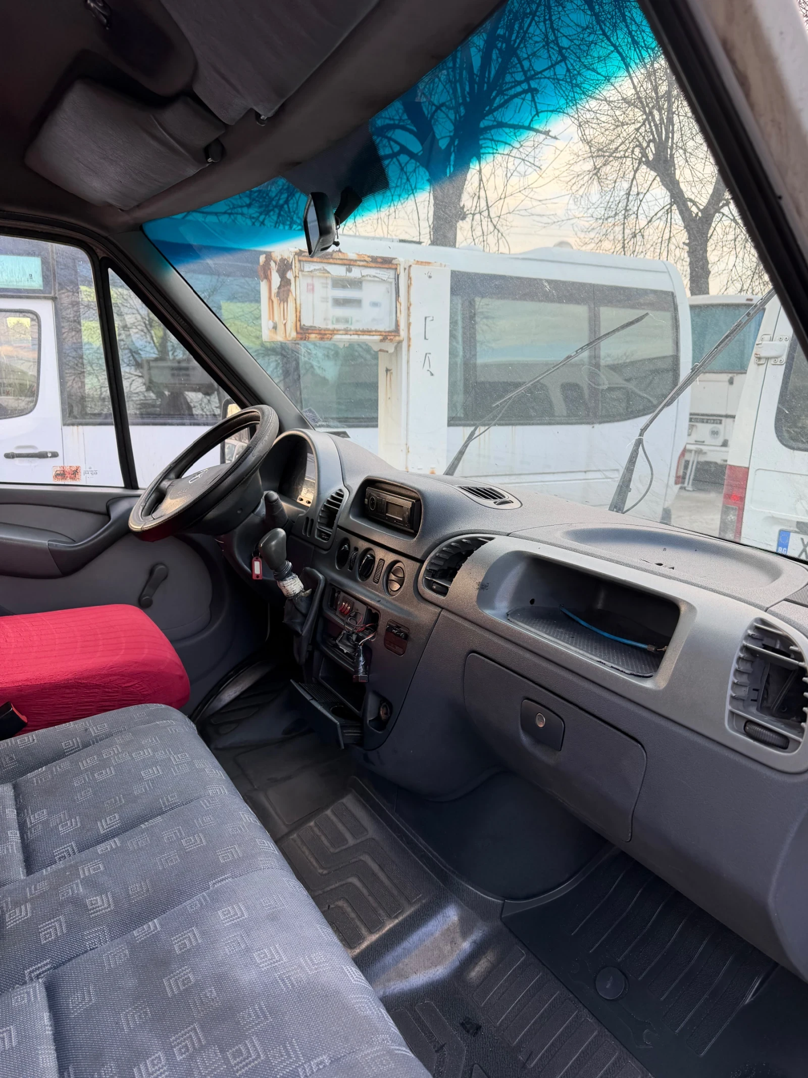 Mercedes-Benz 313, снимка 4 - Бусове и автобуси - 54667530