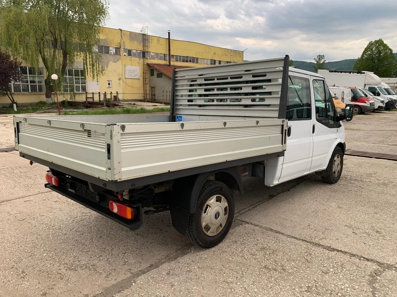 Ford Transit 3, 5т Категория В 6+ 1 места, снимка 5 - Бусове и автобуси - 54512210