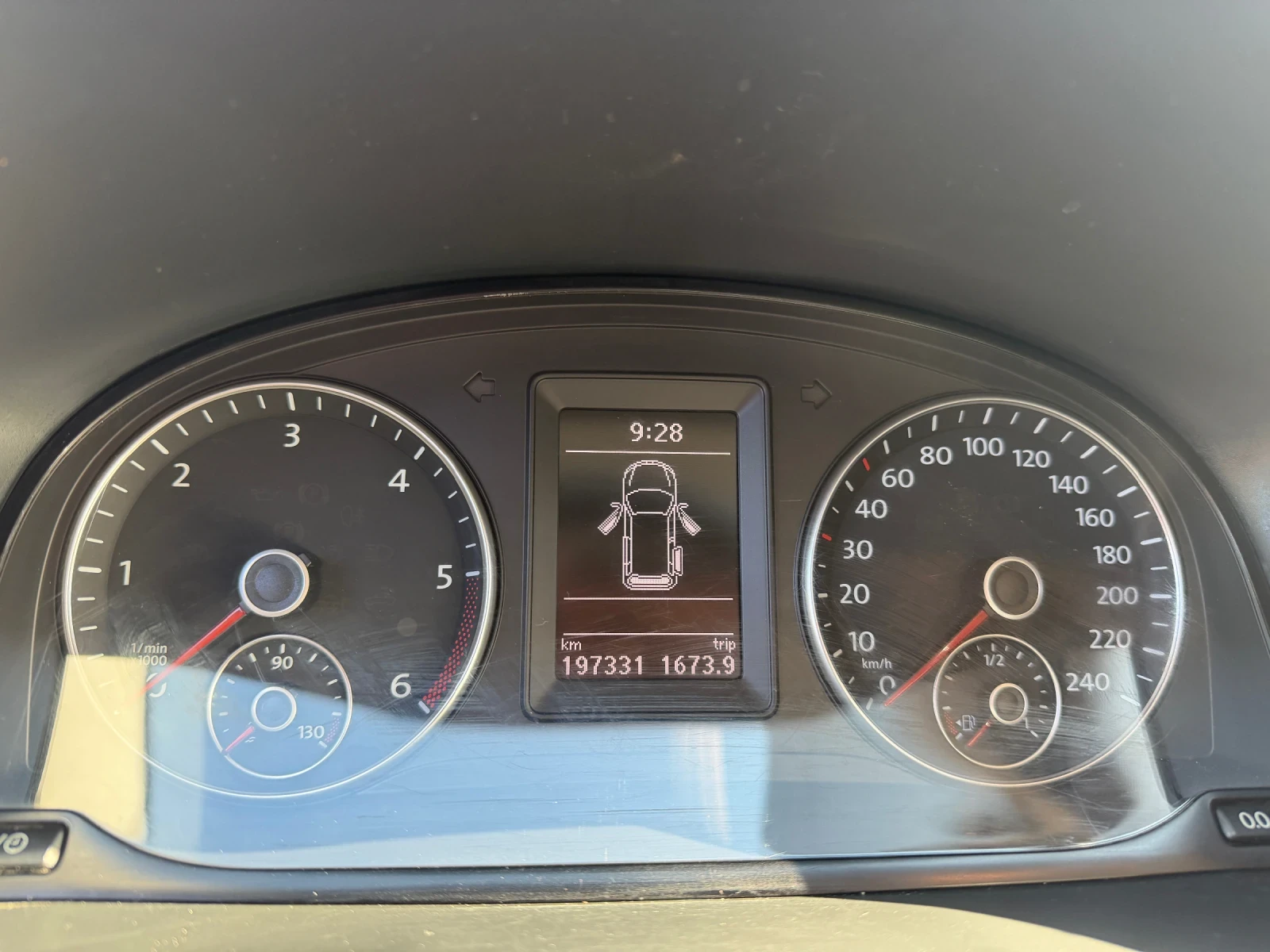 VW Caddy 2.0TDI ЗИМНИ ЛЕТНИ ТОП, снимка 12 - Бусове и автобуси - 55638016