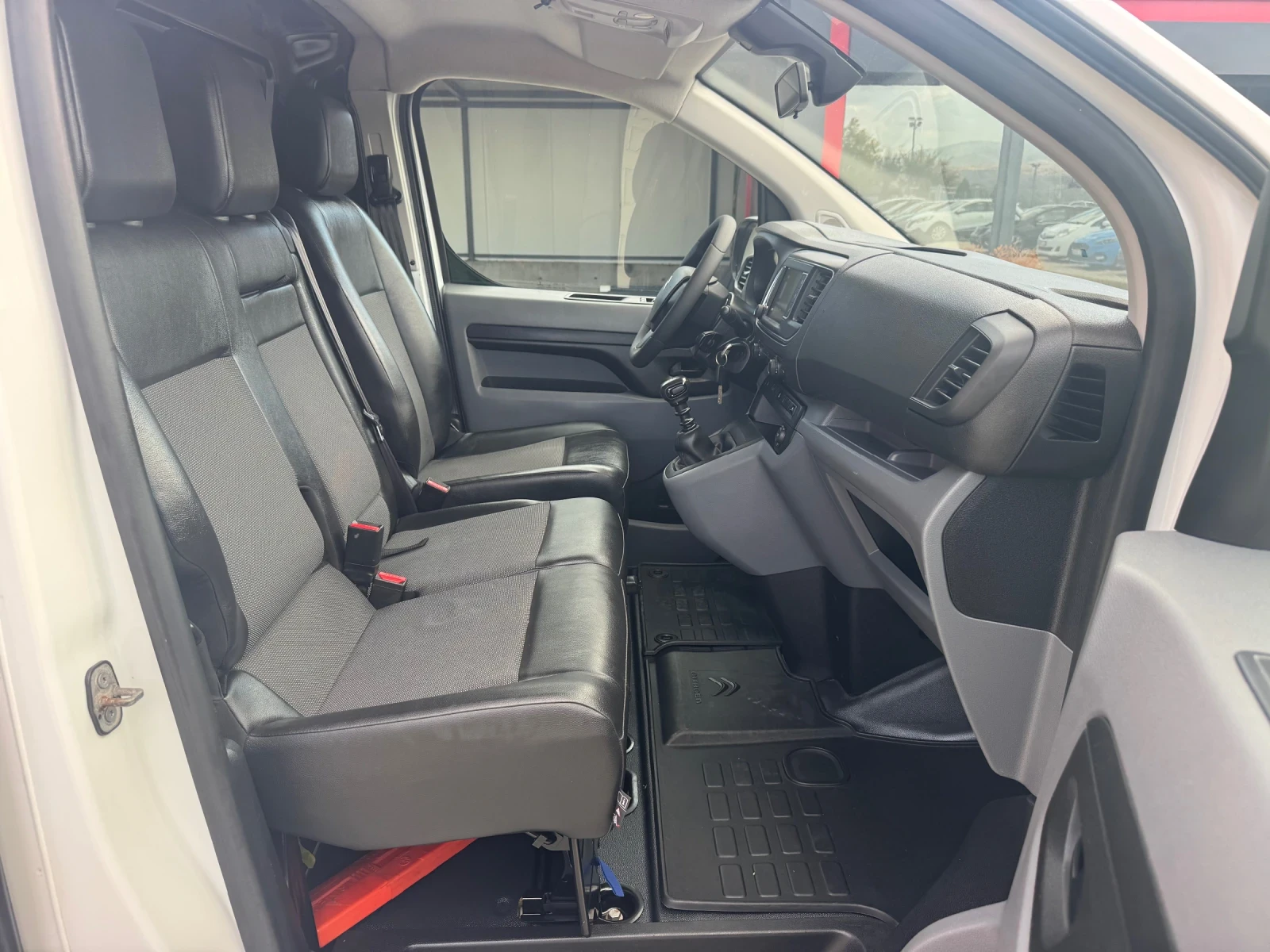 Citroen Jumpy ХЛАДИЛЕН, снимка 13 - Бусове и автобуси - 56649338