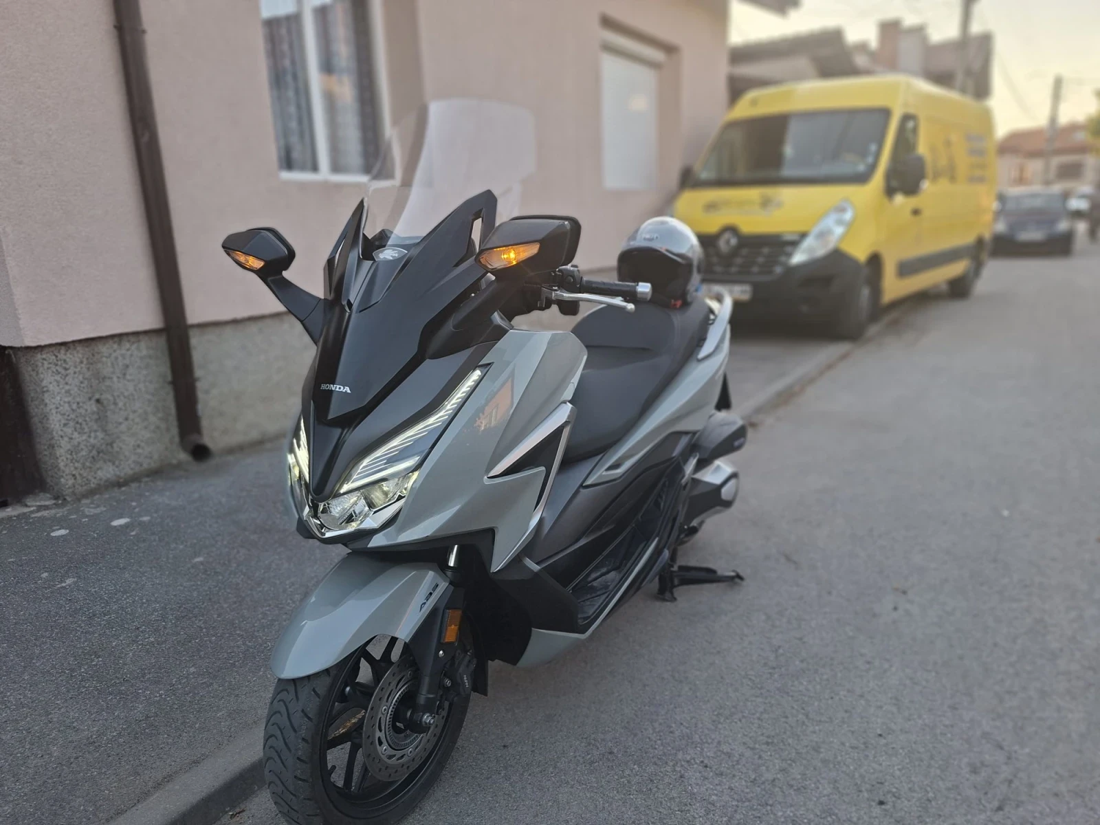 Honda Forza ABS, Nardo Grey, Keyless, LED, , снимка 2 - Мотоциклети и мототехника - 55879128