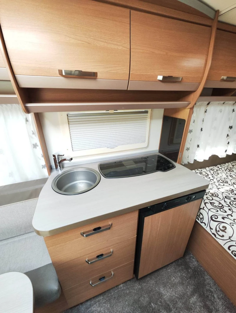 Каравана Knaus Sport, снимка 10 - Каравани и кемпери - 51767998