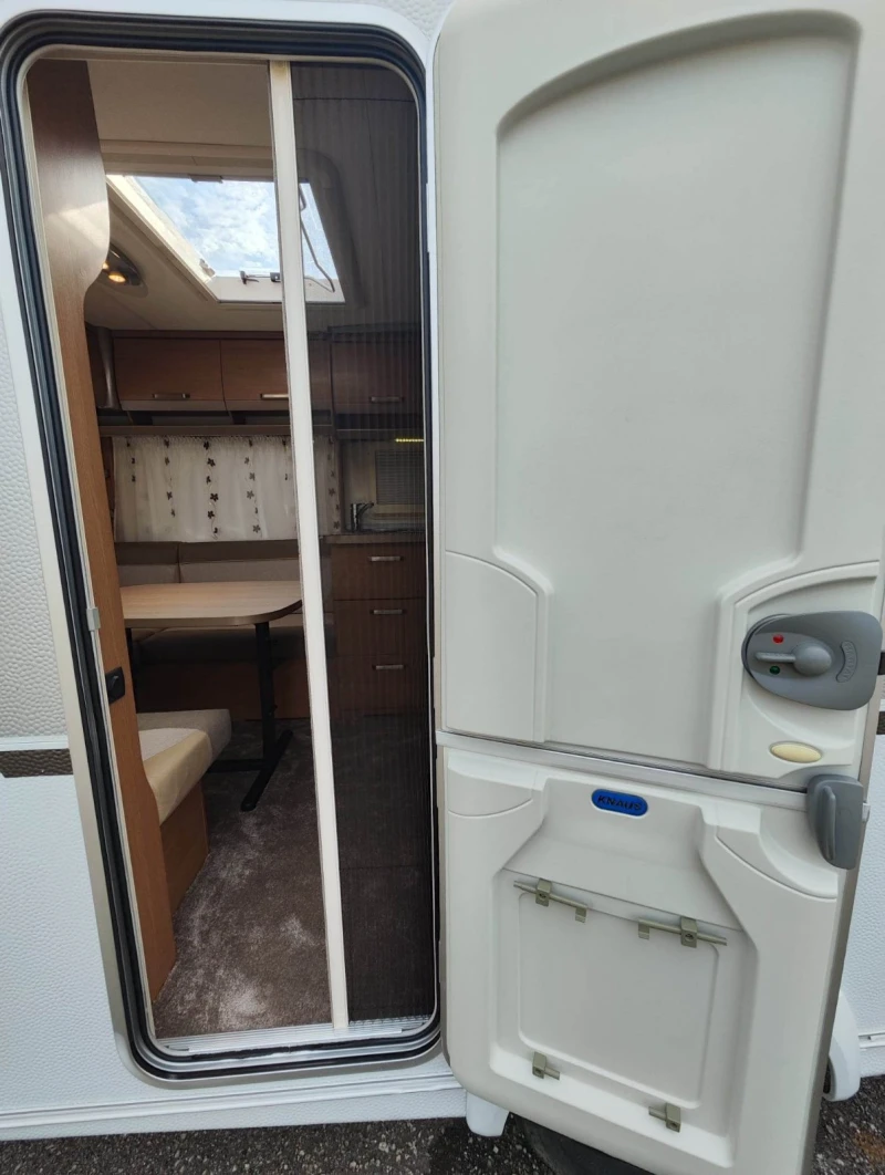 Каравана Knaus Sport, снимка 11 - Каравани и кемпери - 51767998