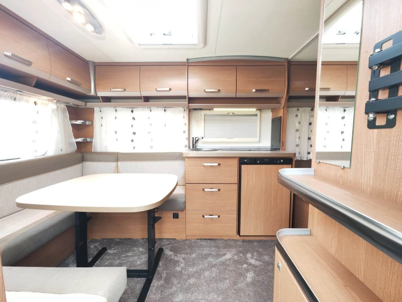 Каравана Knaus Sport, снимка 2 - Каравани и кемпери - 51767998