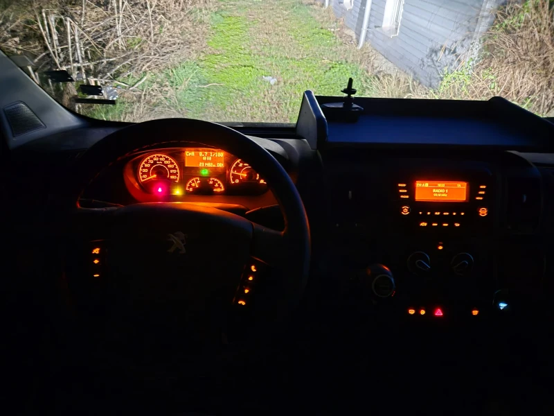 Кемпер Peugeot, снимка 12 - Каравани и кемпери - 52433806