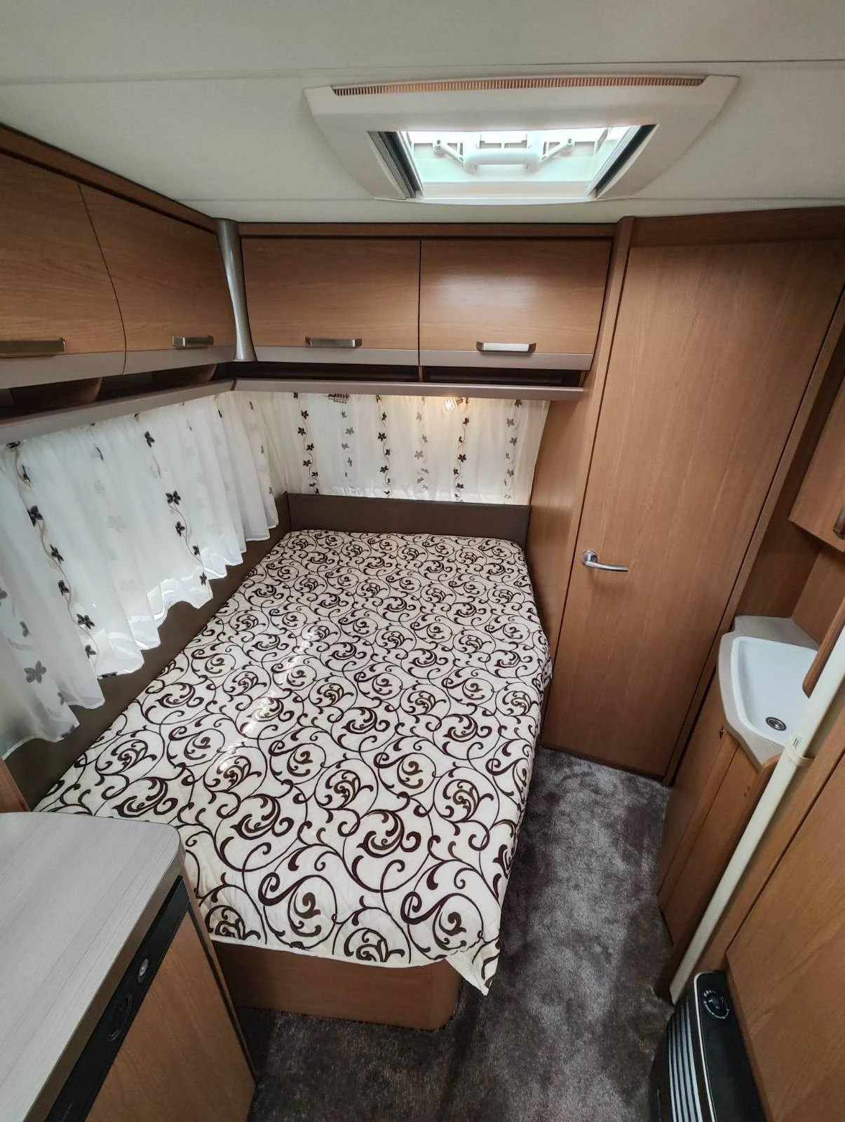  Knaus Sport | Mobile.bg   12