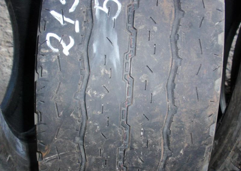 Гуми Летни 215/70R15, снимка 5 - Гуми и джанти - 6103551